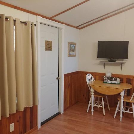 Top Of The Hill Rv Resort & Cabins Waring Εξωτερικό φωτογραφία