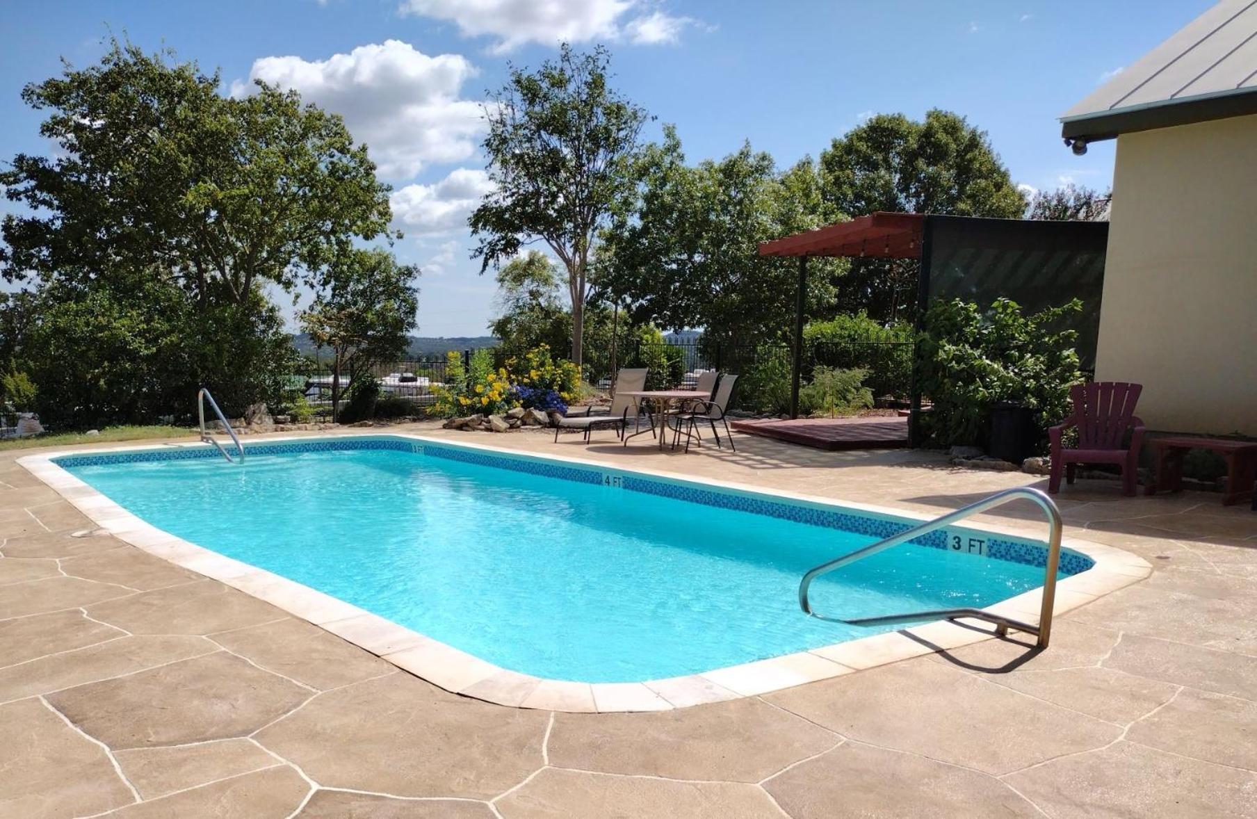 Top Of The Hill Rv Resort & Cabins Waring Εξωτερικό φωτογραφία