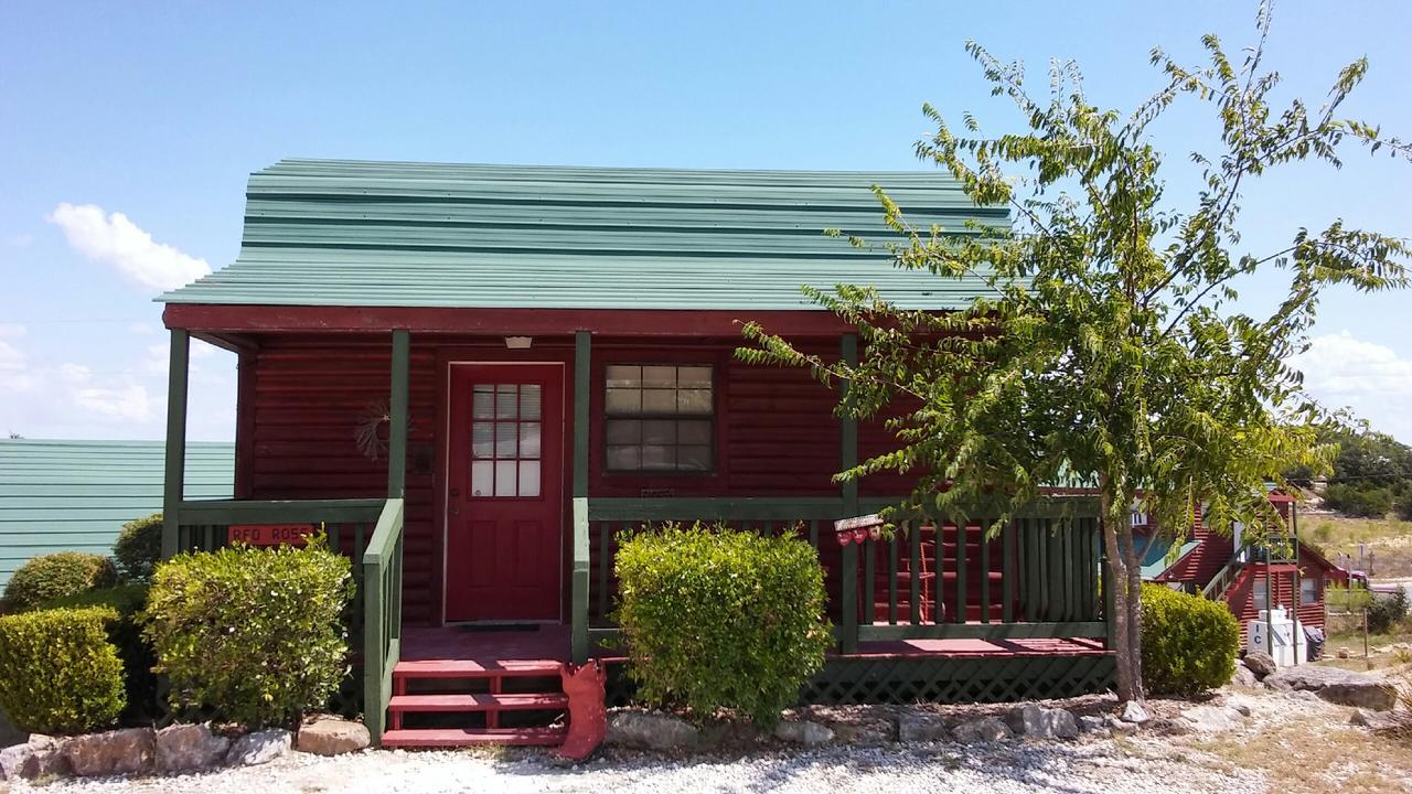 Top Of The Hill Rv Resort & Cabins Waring Εξωτερικό φωτογραφία