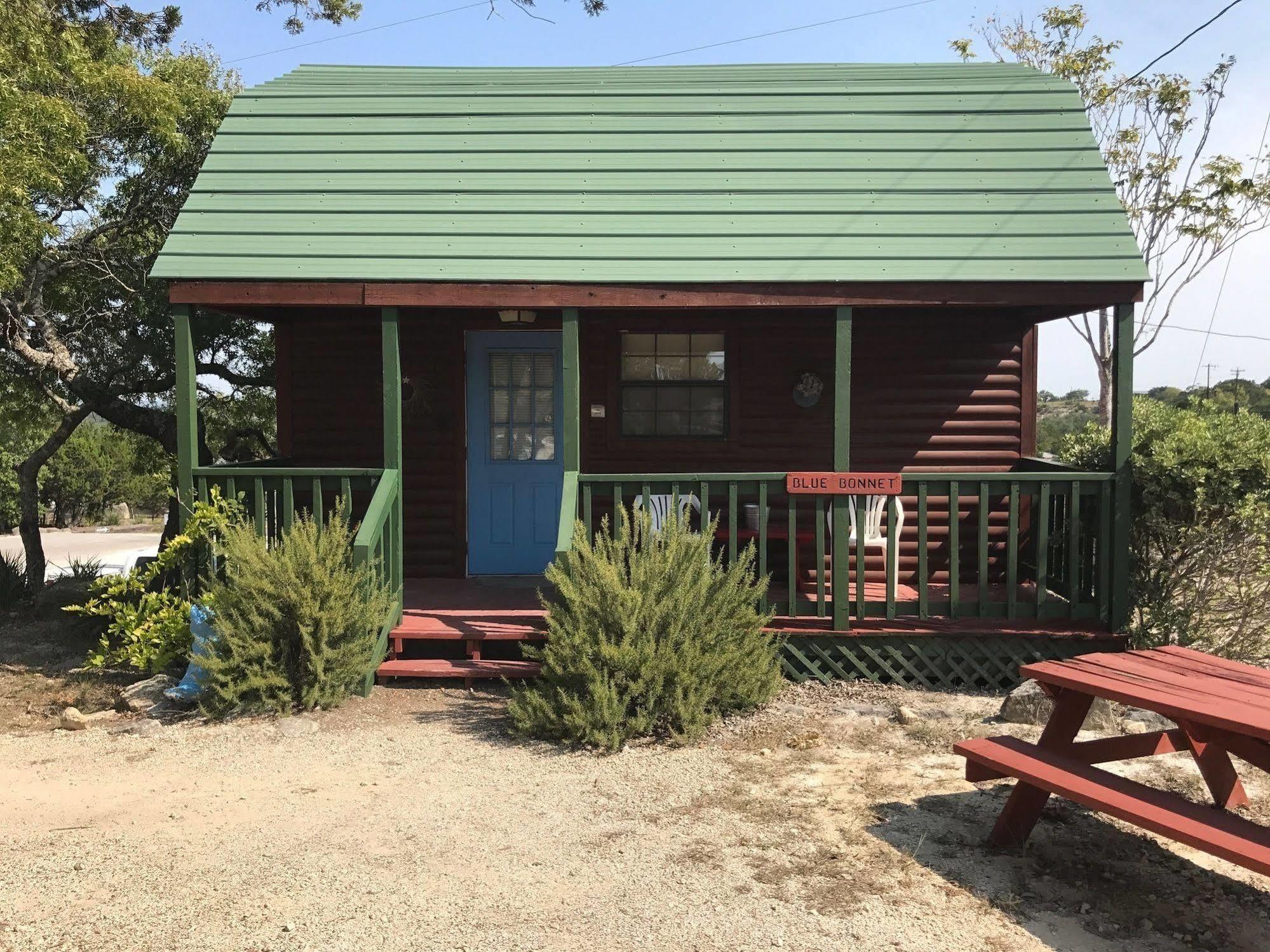 Top Of The Hill Rv Resort & Cabins Waring Εξωτερικό φωτογραφία