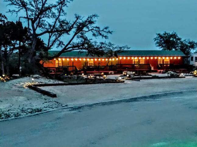 Top Of The Hill Rv Resort & Cabins Waring Εξωτερικό φωτογραφία
